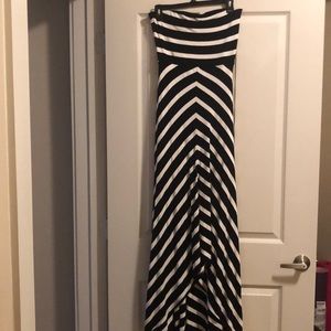 WHBM XS black and white strapless maxi dress